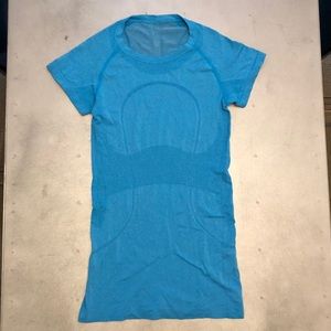 Lululemon top size 6